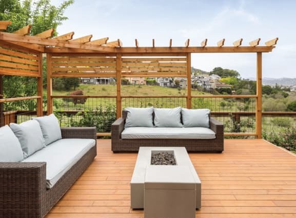 Best Deck Material Options for 2026